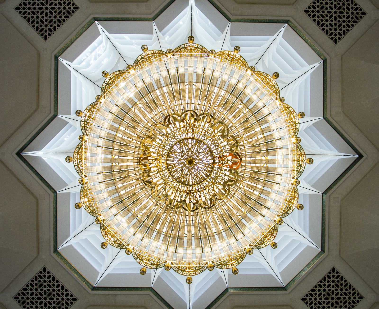 Eight points of light